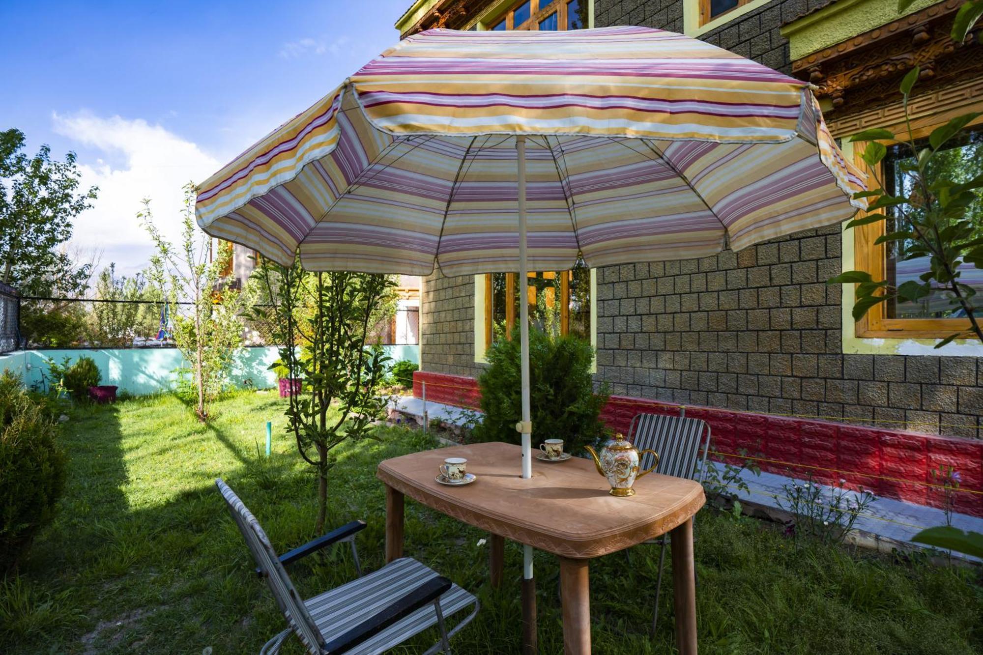 Rainbow Holiday Home 레 외부 사진