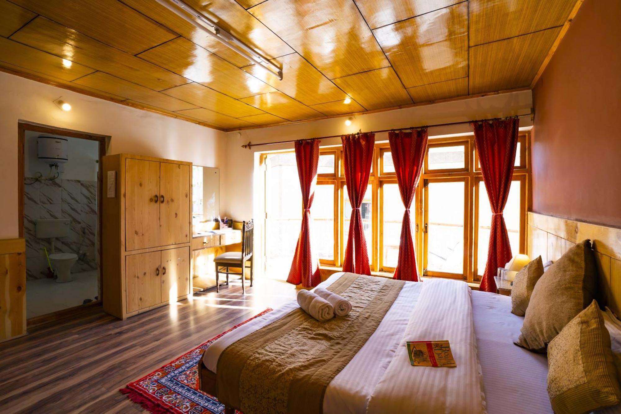 Rainbow Holiday Home 레 외부 사진