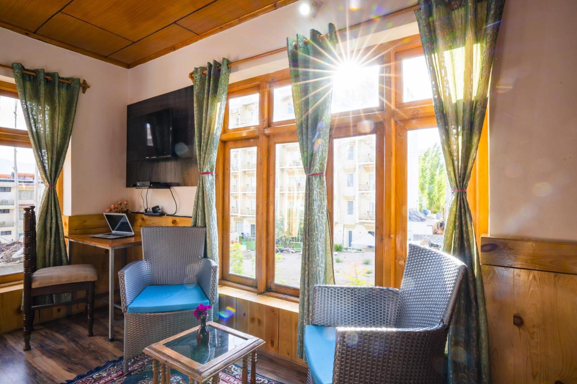 Rainbow Holiday Home 레 외부 사진